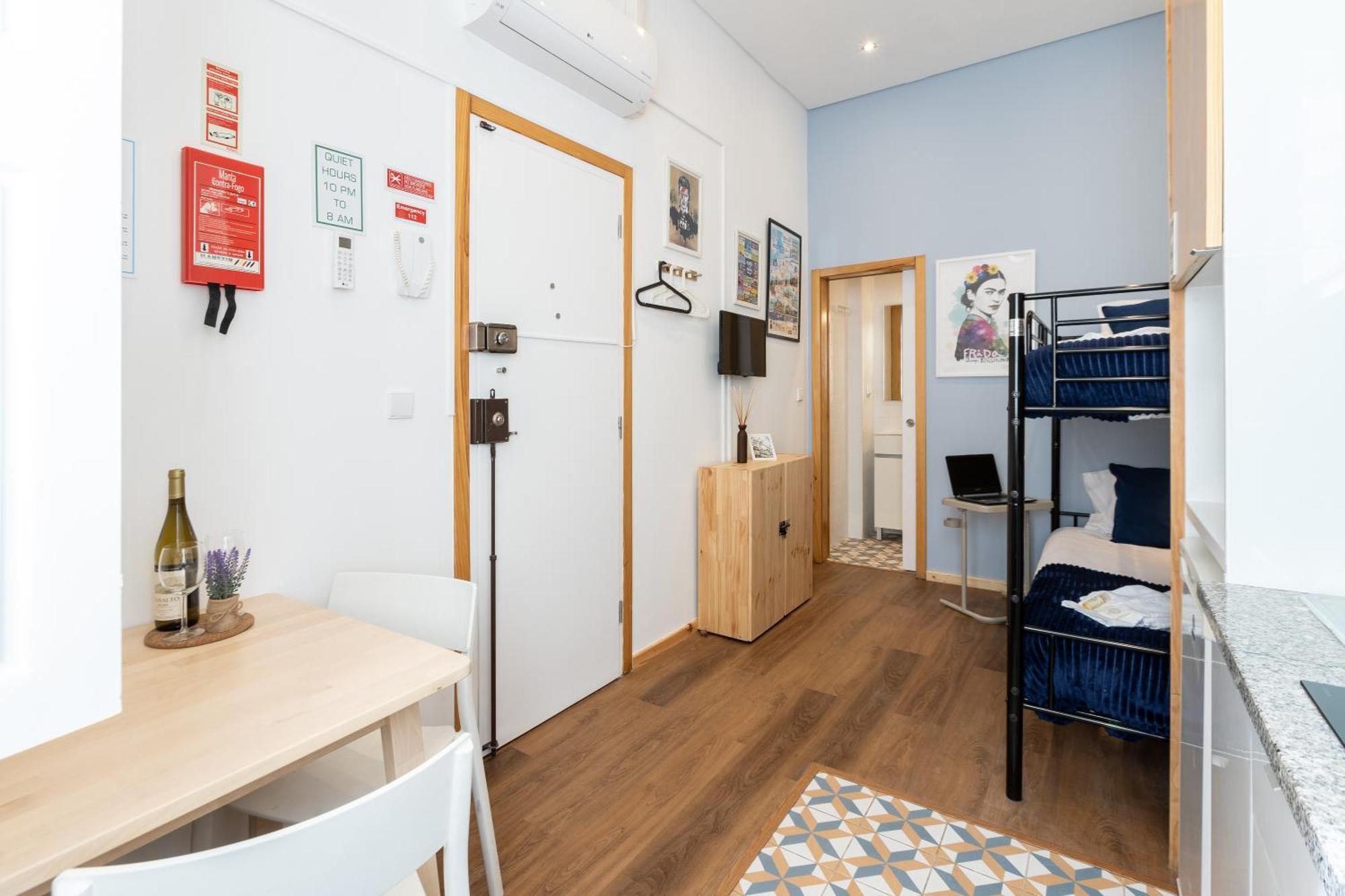 733 Costa Cabral Metro Residence Porto Rom bilde